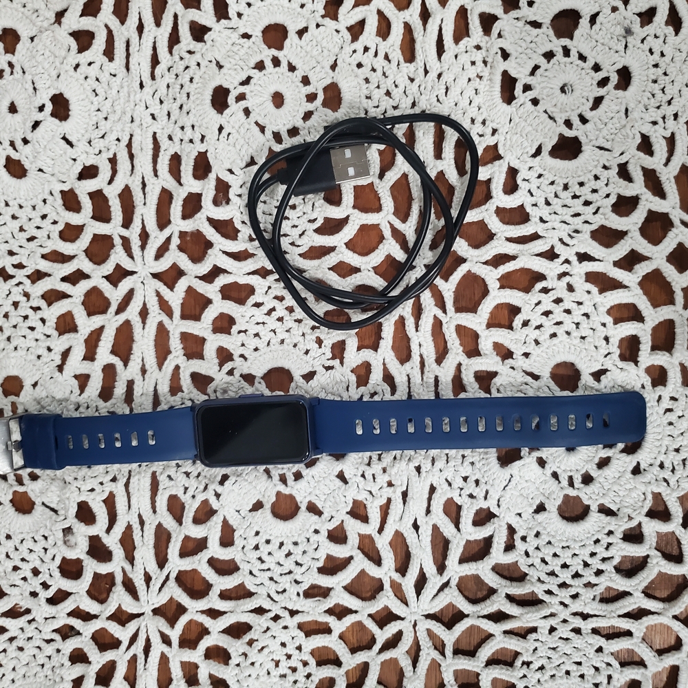 SM Rhine Smartwatch With Blue Silicon Wristbamd